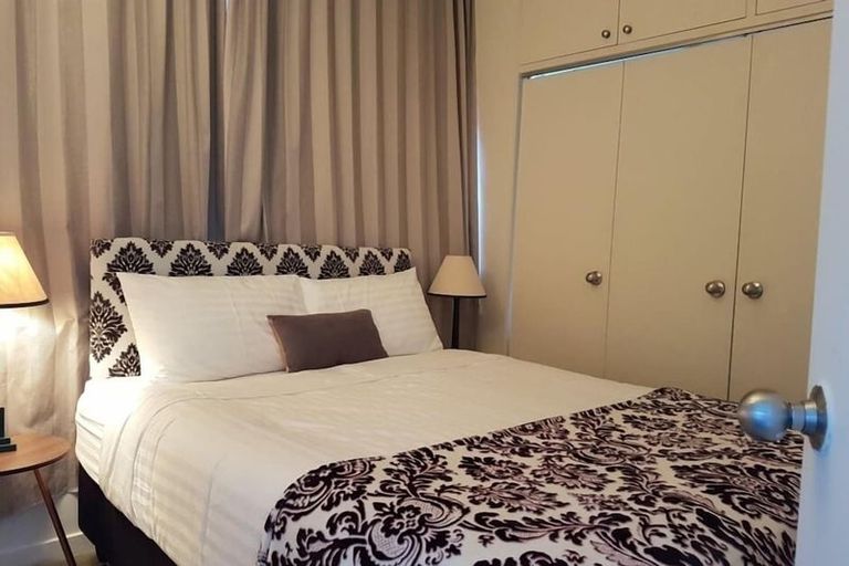 Photo of property in Terrace Tower Apartments, 126 The Terrace, Wellington Central, Wellington, 6011