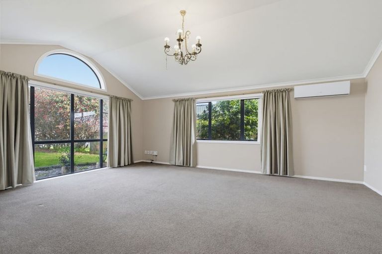 Photo of property in 5 Duggan Drive, Owhata, Rotorua, 3010