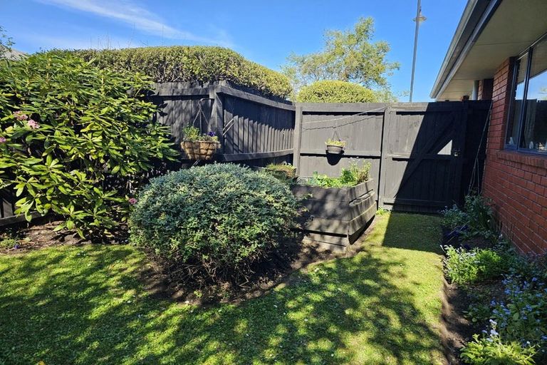 Photo of property in 2 Clinton Lane, Woolston, Christchurch, 8062