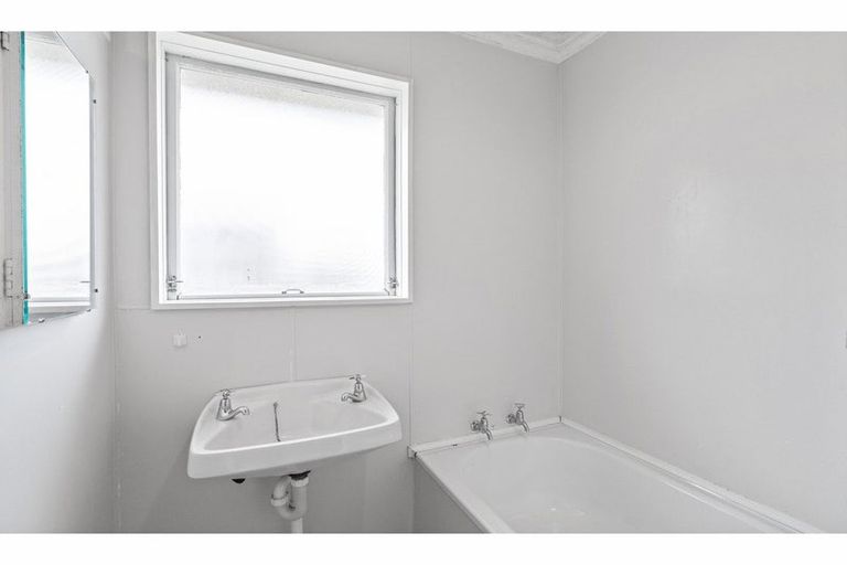 Photo of property in 71 Lauder Crescent, Heidelberg, Invercargill, 9812