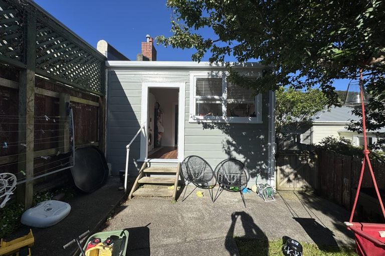 Photo of property in 166 Daniell Street, Newtown, Wellington, 6021