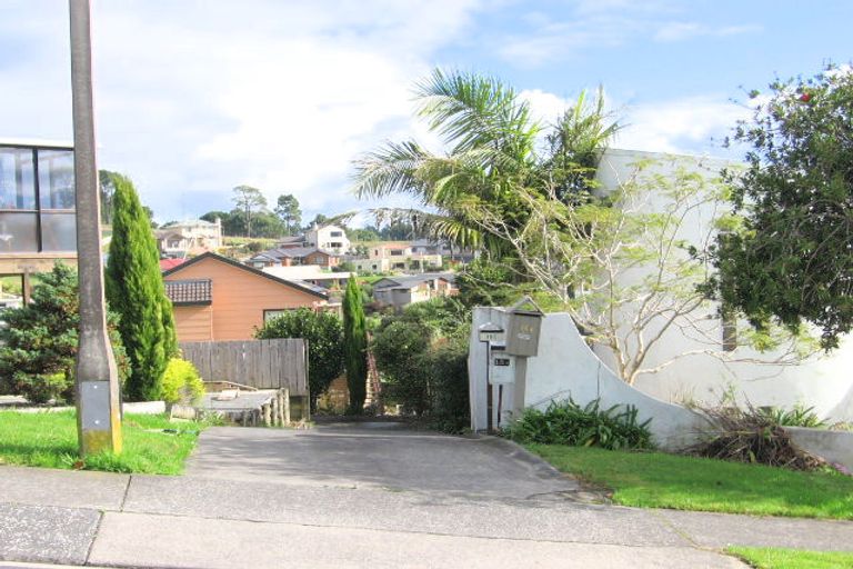 Photo of property in 15a Ngahere Views, Orewa, 0931