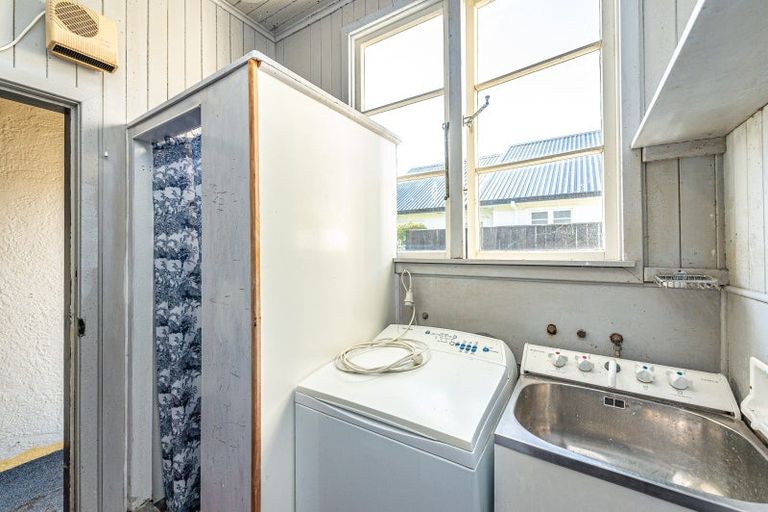 Photo of property in 8 Peakes Road, Saint Johns Hill, Whanganui, 4501