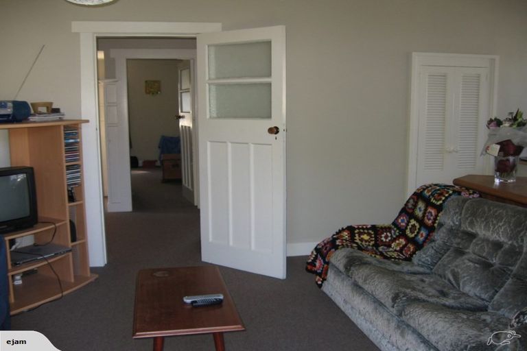 Photo of property in 17 Mersey Street, St Albans, Christchurch, 8014