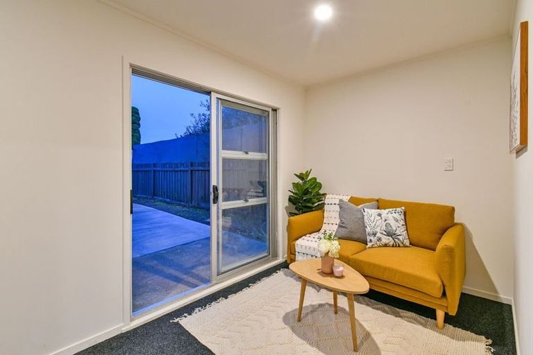 Photo of property in 1/14 Hatherley Place, Clendon Park, Auckland, 2103