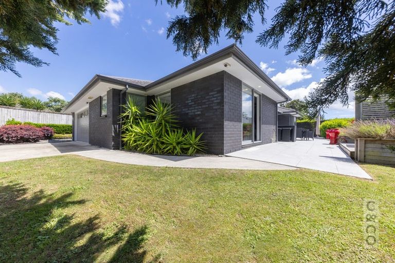 Photo of property in 4 School Road, Riverhead, 0820