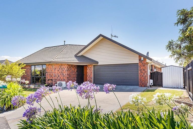 Photo of property in 4 Nevada Way, Kelvin Grove, Palmerston North, 4414