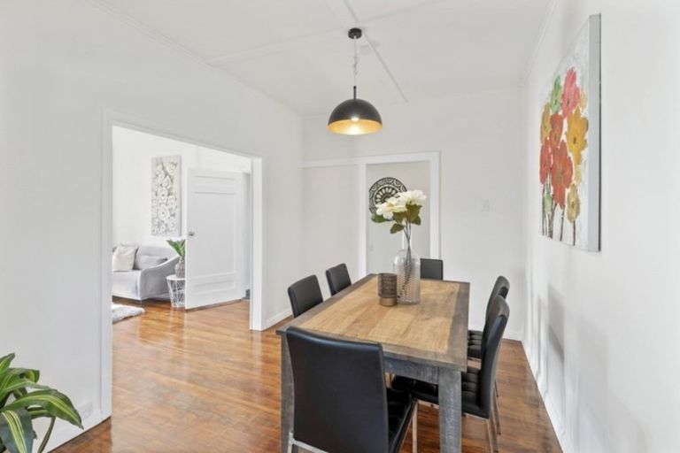 Photo of property in 1140 High Street, Taita, Lower Hutt, 5011