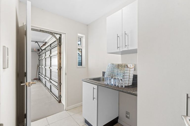 Photo of property in 92 Condell Avenue, Papanui, Christchurch, 8053