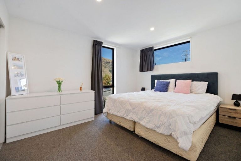 Photo of property in 54 Red Cottage Drive, Lake Hayes, Queenstown, 9304