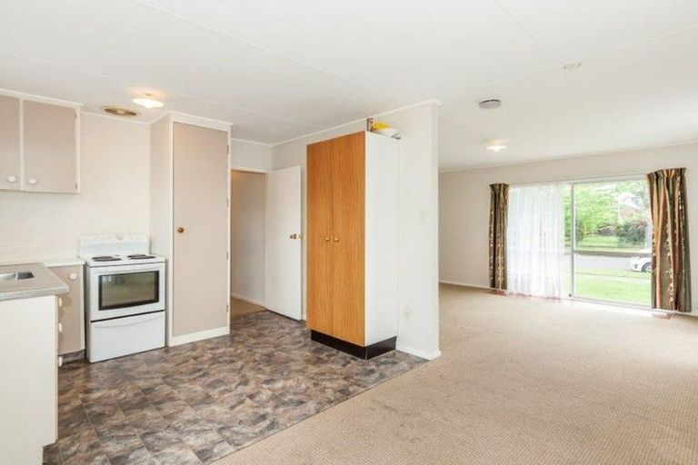 Photo of property in 15 Leander Place, Milson, Palmerston North, 4414