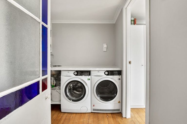 Photo of property in 805 Queen Sh25 Street, Thames, 3500