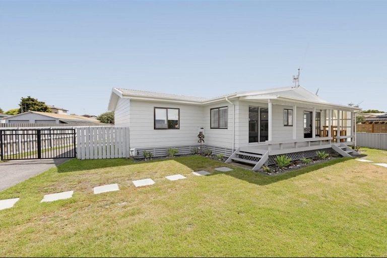 Photo of property in 65 Topaz Drive, Papamoa Beach, Papamoa, 3118