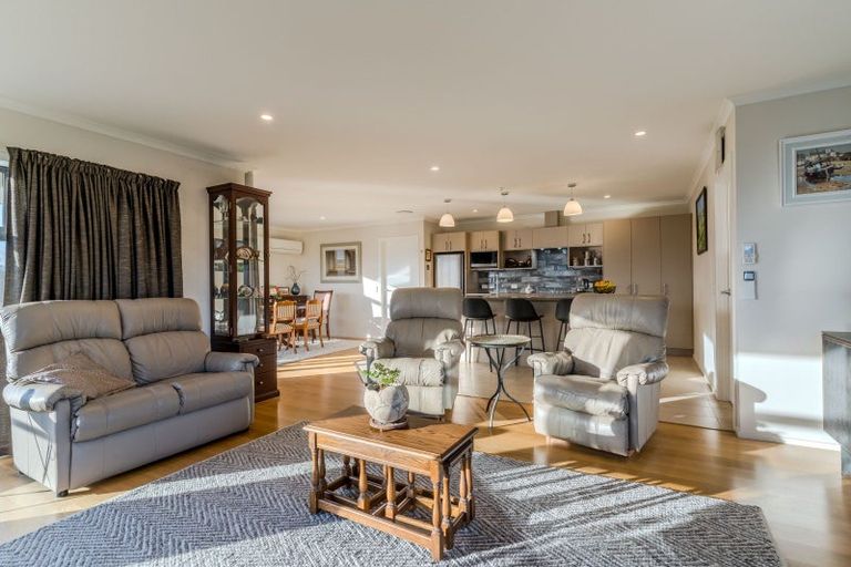 Photo of property in 16 Pinfold Place, Mosgiel, 9024