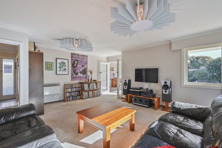 Photo of property in 16 Stormont Place, Avonhead, Christchurch, 8042