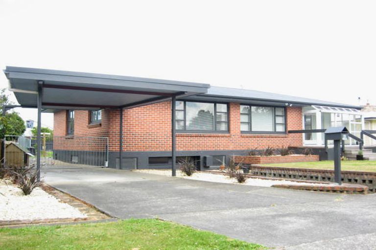 Photo of property in 92 Derby Street, Feilding, 4702