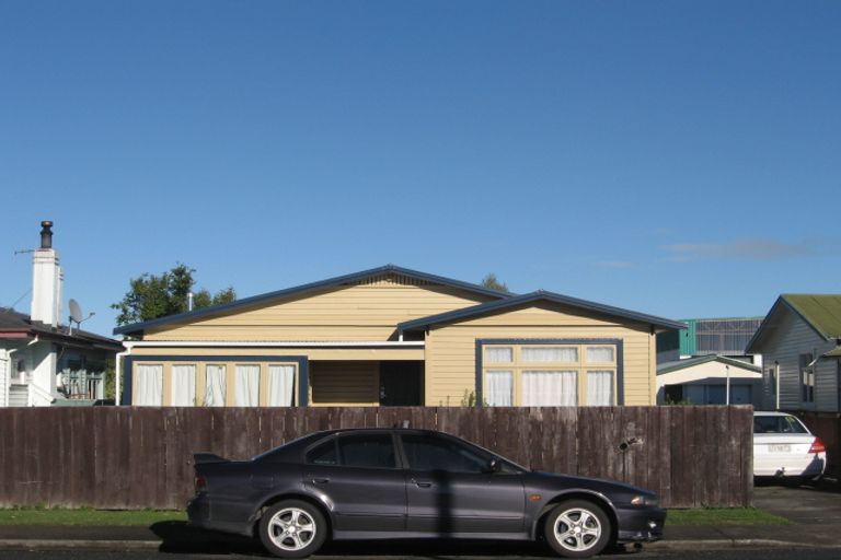 Photo of property in 506 Avenue Road West, Hastings, 4122