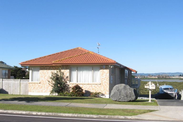 Photo of property in 16 Sandwick Drive, Weymouth, Auckland, 2103