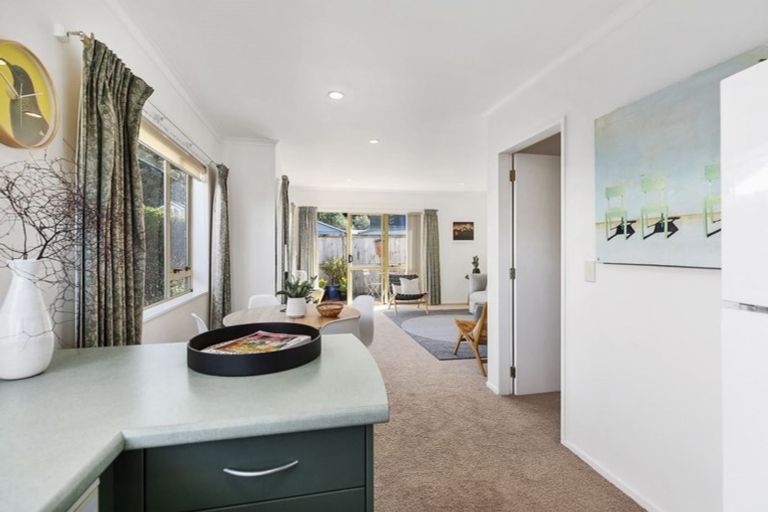 Photo of property in Miramar Villas, 16/3 Byron Street, Miramar, Wellington, 6022