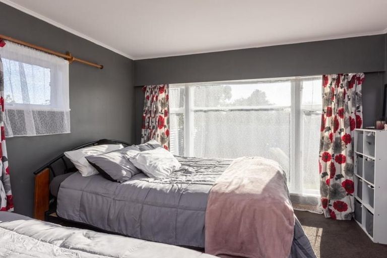 Photo of property in 4 Cranby Crescent, Onekawa, Napier, 4110