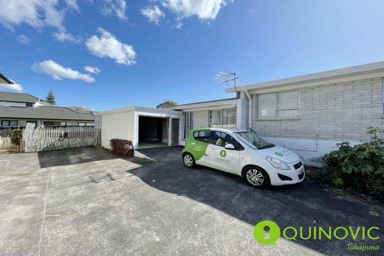 Photo of property in 21 Faith Bullock Place, New Lynn, Auckland, 0600