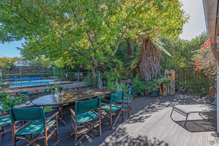 Photo of property in 43 Long Melford Road, Awapuni, Palmerston North, 4412