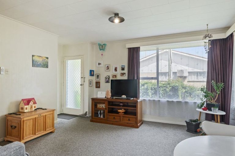 Photo of property in 24a Riverbank Street, Ebdentown, Upper Hutt, 5018