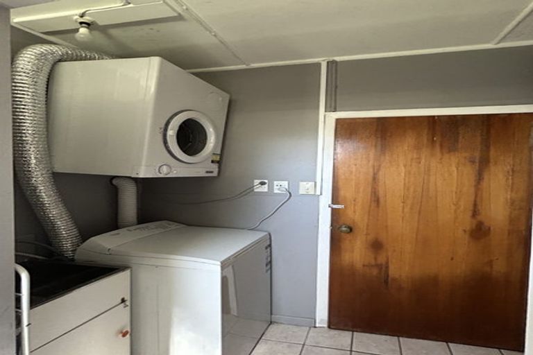 Photo of property in 30 Hargreaves Street, Mount Cook, Wellington, 6021