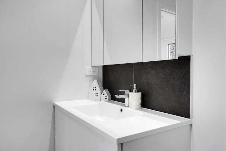 Photo of property in 12 Ada Close, Cambridge, 3434