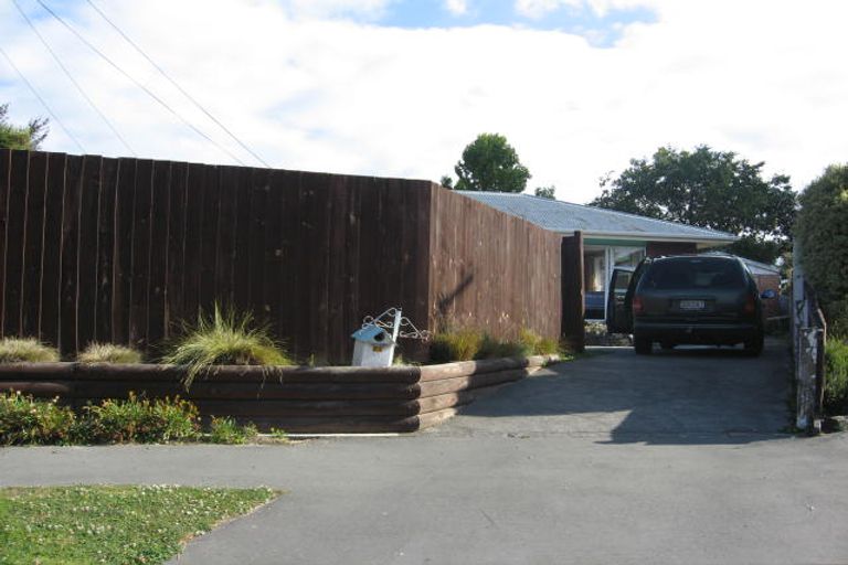 Photo of property in 17 Haslett Place, Upper Riccarton, Christchurch, 8041