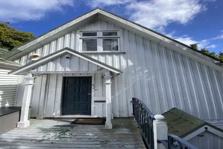 Photo of property in 4a Easdale Street, Kelburn, Wellington, 6012