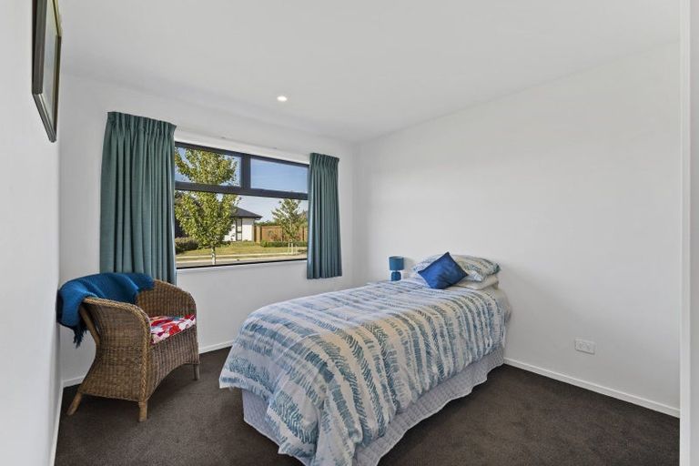 Photo of property in 41 Watkins Drive, Rangiora, 7400