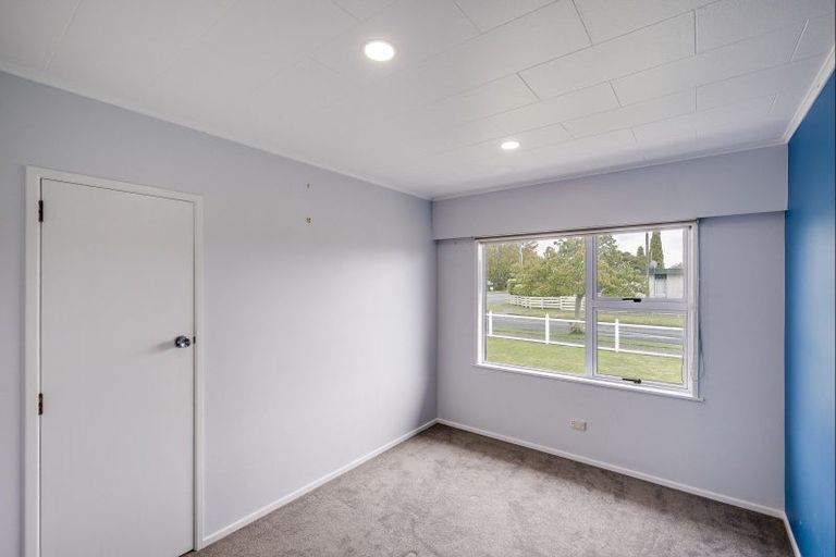 Photo of property in 4 Upham Crescent, Taradale, Napier, 4112