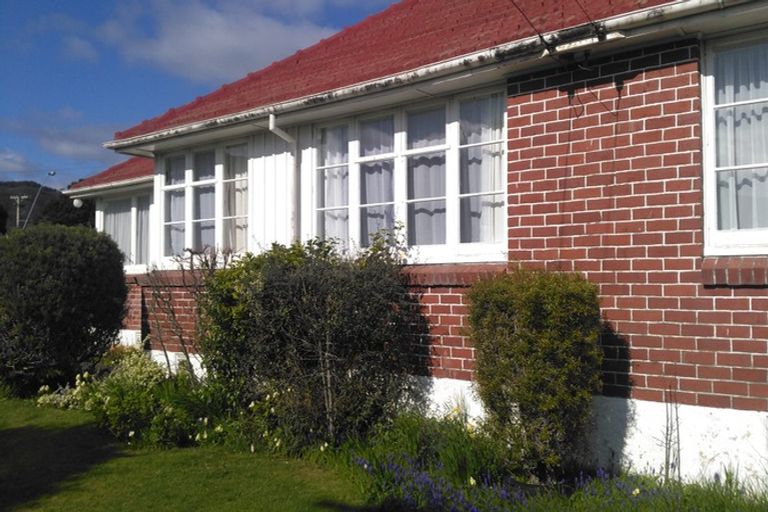 Photo of property in 323 Oxford Terrace, Avalon, Lower Hutt, 5011
