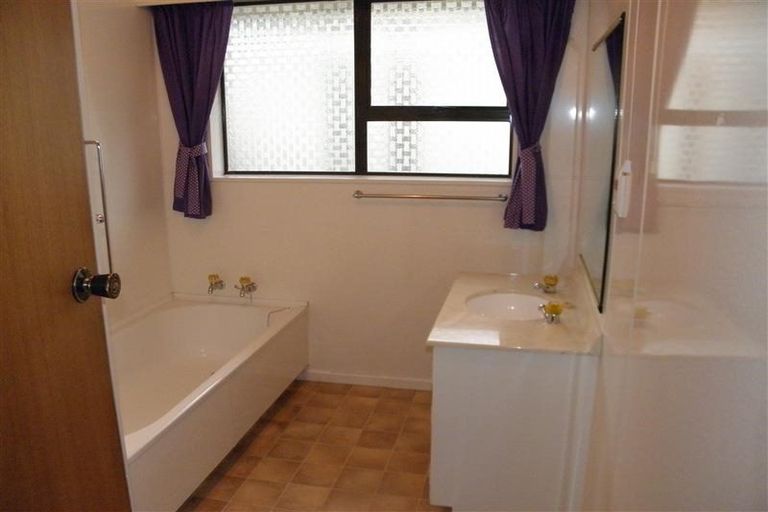 Photo of property in 84 Mackenzie Street, Winton, 9720