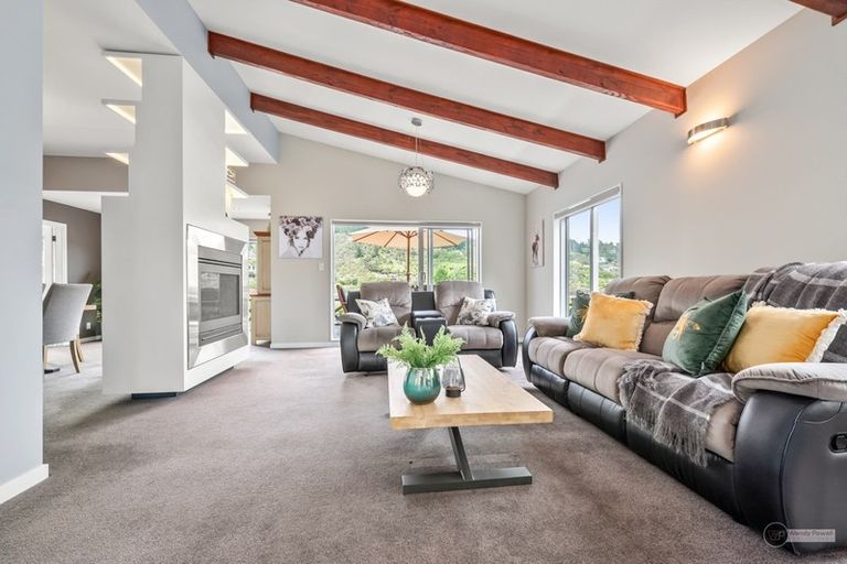 Photo of property in 23 Tapestry Grove, Silverstream, Upper Hutt, 5019