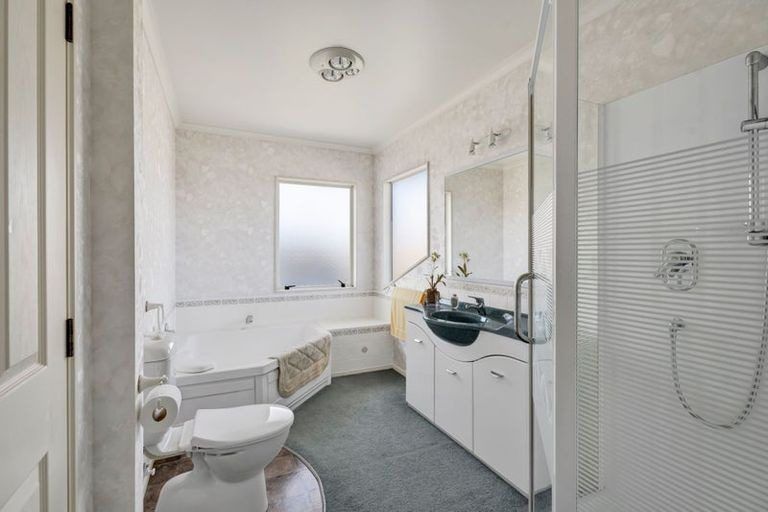 Photo of property in 6 Saddle Row, Welbourn, New Plymouth, 4310