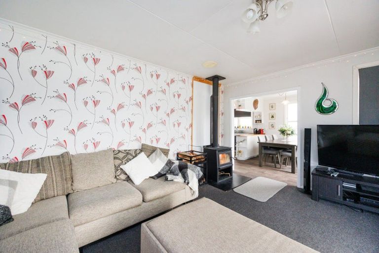 Photo of property in 69 Ongo Road, Hunterville, 4730