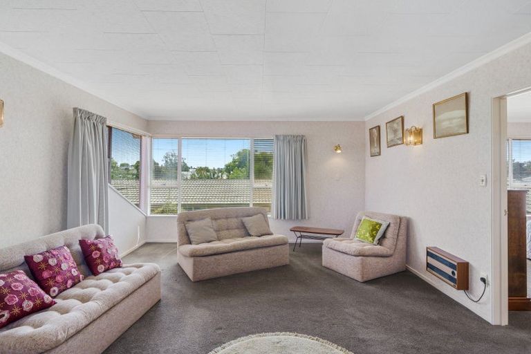 Photo of property in 1/17 Nyoli Street, Northcote, Christchurch, 8052