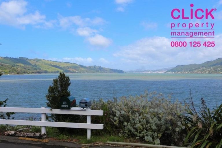 Photo of property in 12 Bewley Avenue, Macandrew Bay, Dunedin, 9014