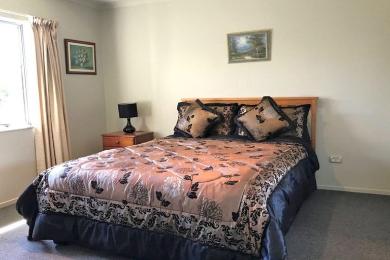 Photo of property in 369 One Tree Point Road, One Tree Point, 0118