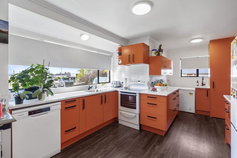 Photo of property in 200 Otipua Road, West End, Timaru, 7910