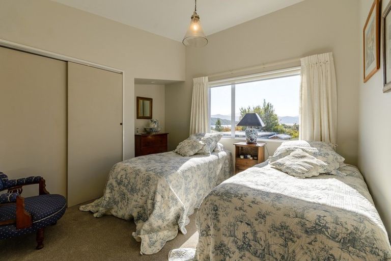 Photo of property in 1a Matai Place, Waikawa, Picton, 7220