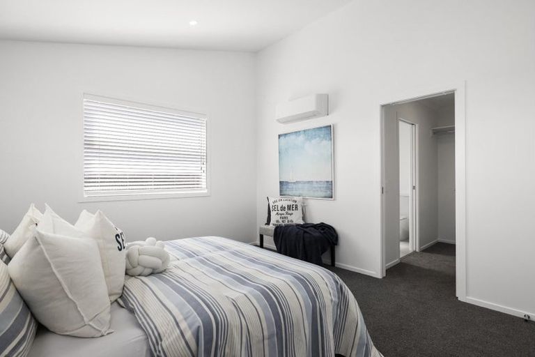 Photo of property in 11 Bill Miller Drive, Papamoa, 3118