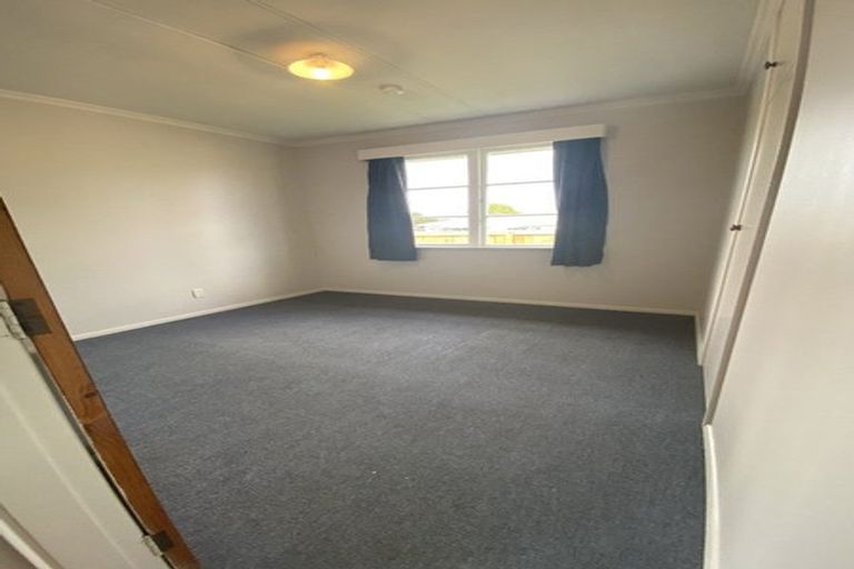 Photo of property in 18 Wavell Crescent, Lansdowne, Masterton, 5810