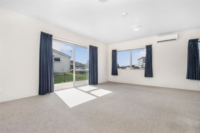 Property details for 22 Cottingham Crescent, Mangere East, Auckland, 2024