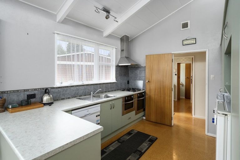 Photo of property in 15 Wyndham Street, Awapuni, Palmerston North, 4412