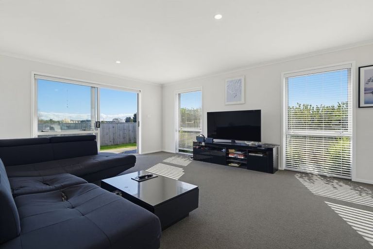 Photo of property in 1 Te Wharo Drive, Papamoa, 3118