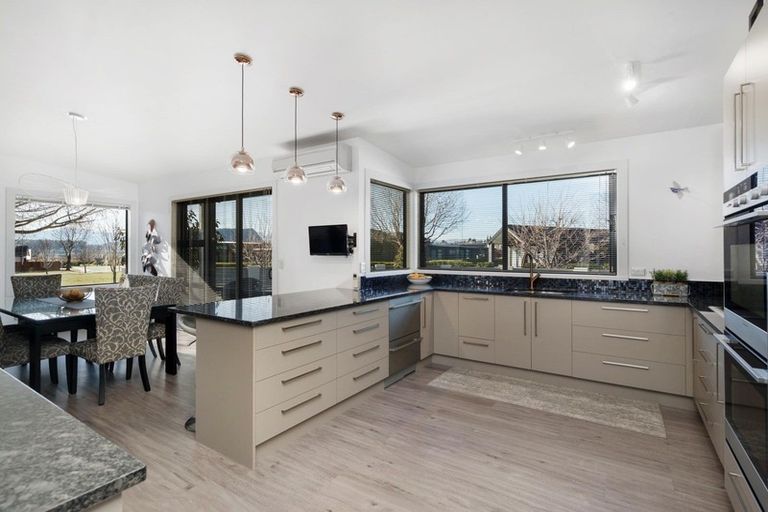 Photo of property in 40 Kelliher Drive, Wanaka, 9305