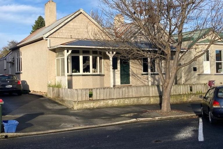 Photo of property in 39 Clyde Street, North Dunedin, Dunedin, 9016